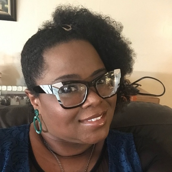 Meet your Posher, Chantae - Picture 2 of 2